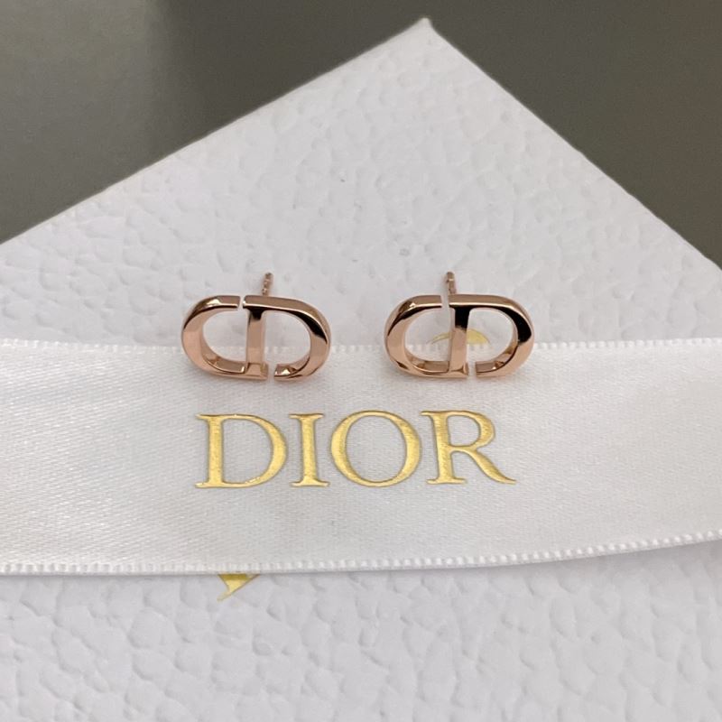 CHRISTIAN DIOR